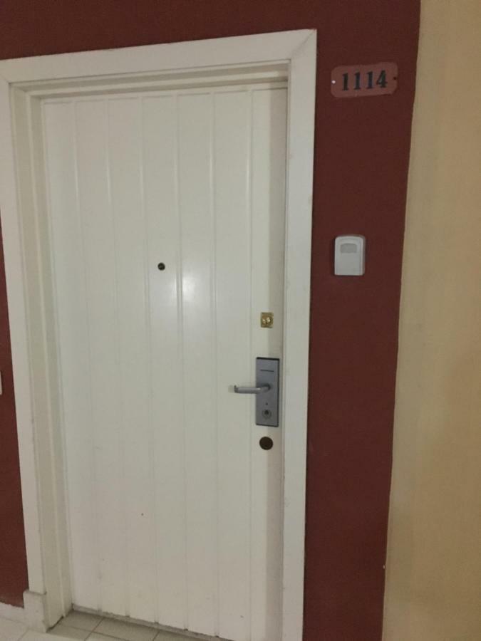 Estudio primera Linea 50 mtrs playa. Fibra 600Mb Marbella Exterior foto
