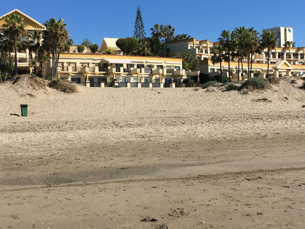 Estudio primera Linea 50 mtrs playa. Fibra 600Mb Marbella Exterior foto